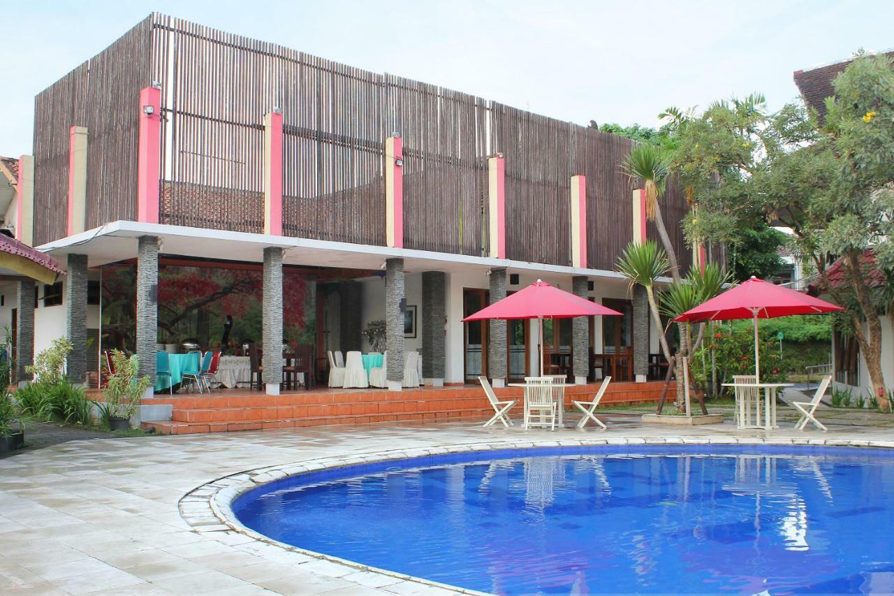 Oyo 743 Garden Guesthouse Maguwo Exterior photo
