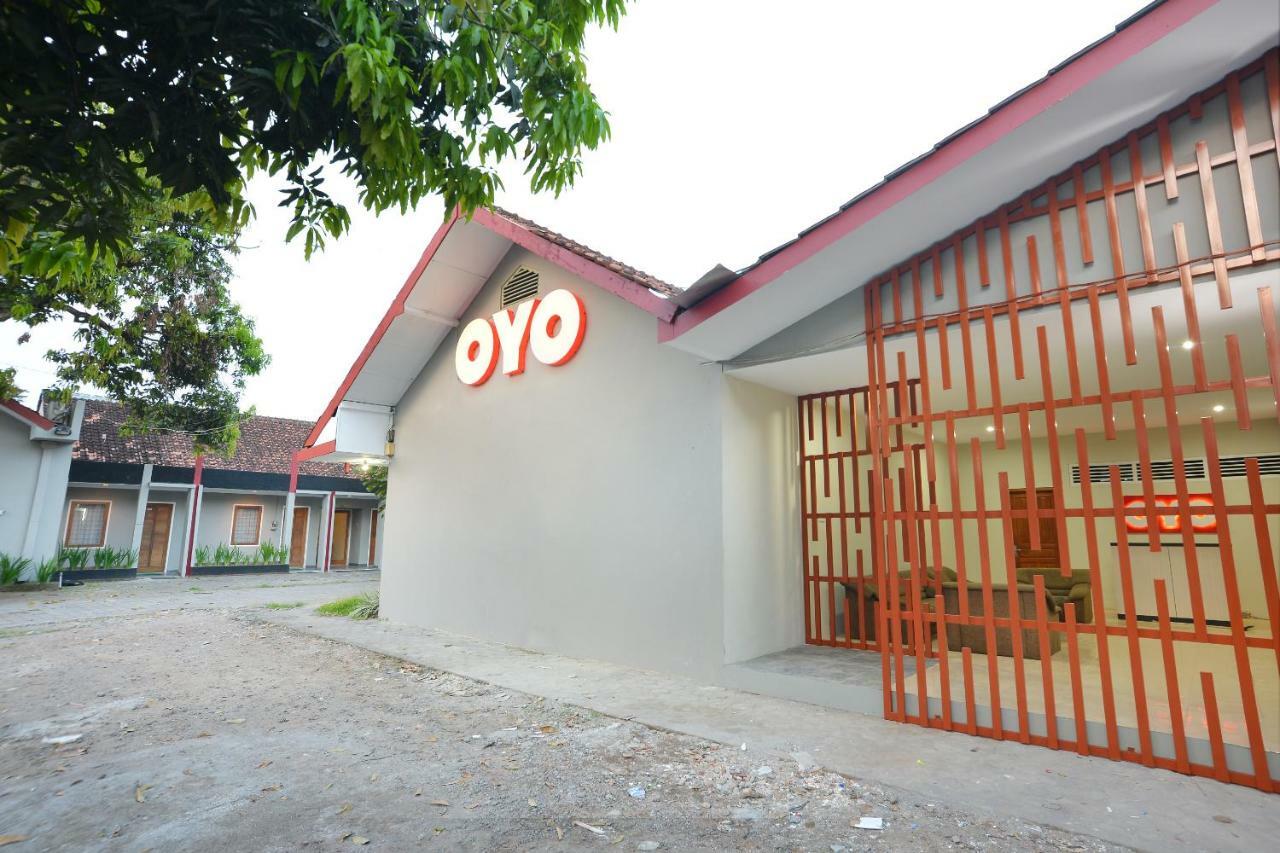 Oyo 743 Garden Guesthouse Maguwo Exterior photo