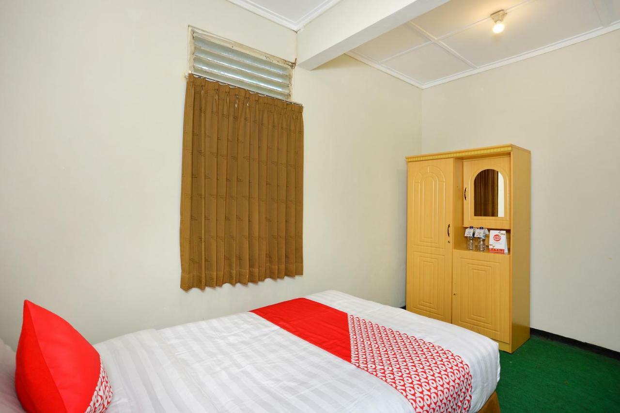 Oyo 743 Garden Guesthouse Maguwo Exterior photo